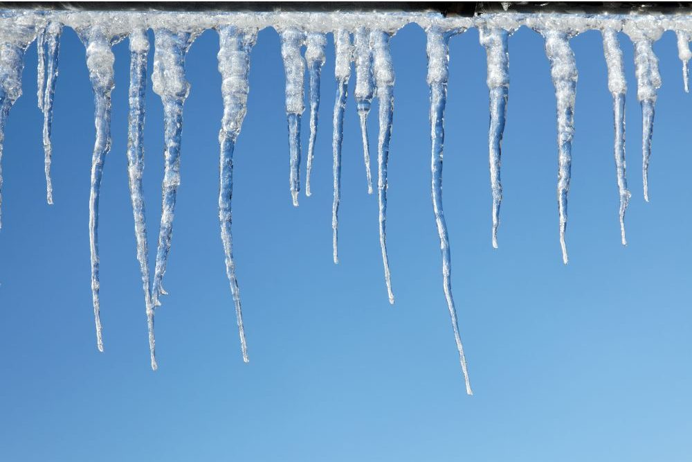 Icicle against blue sky - AntiMartina - Canva - Getty Images